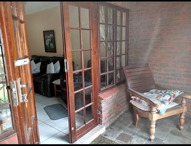 2 BEDROOM APARTMENT FOR SALE IN SCOTTBURGH